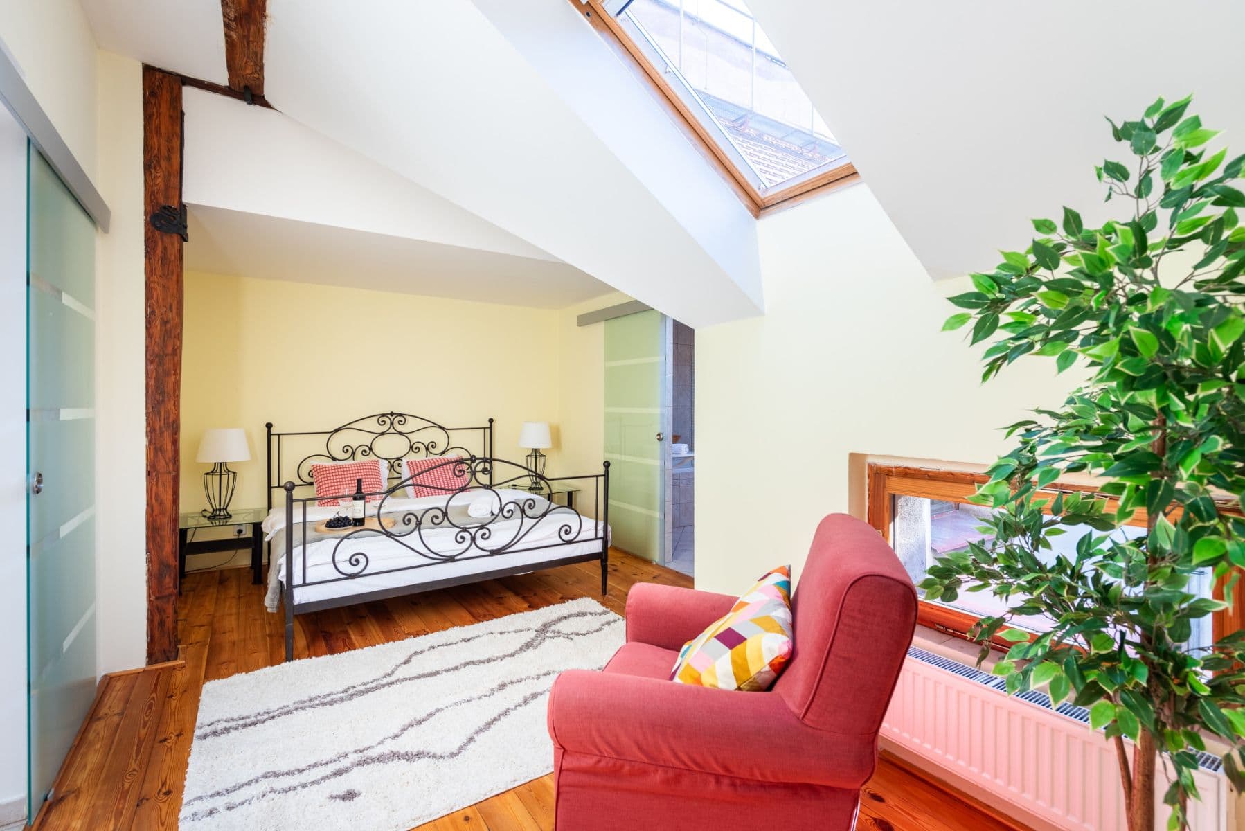 Prenájom bytu 80 m², Pštrossova, Praha, Praha Prenájom bytu 80 m², Pštrossova, Praha, Praha