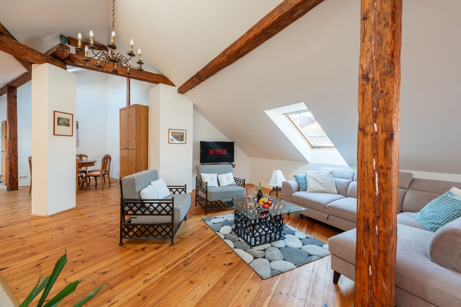 Prenájom bytu 80 m², Pštrossova, Praha, Praha Prenájom bytu 80 m², Pštrossova, Praha, Praha