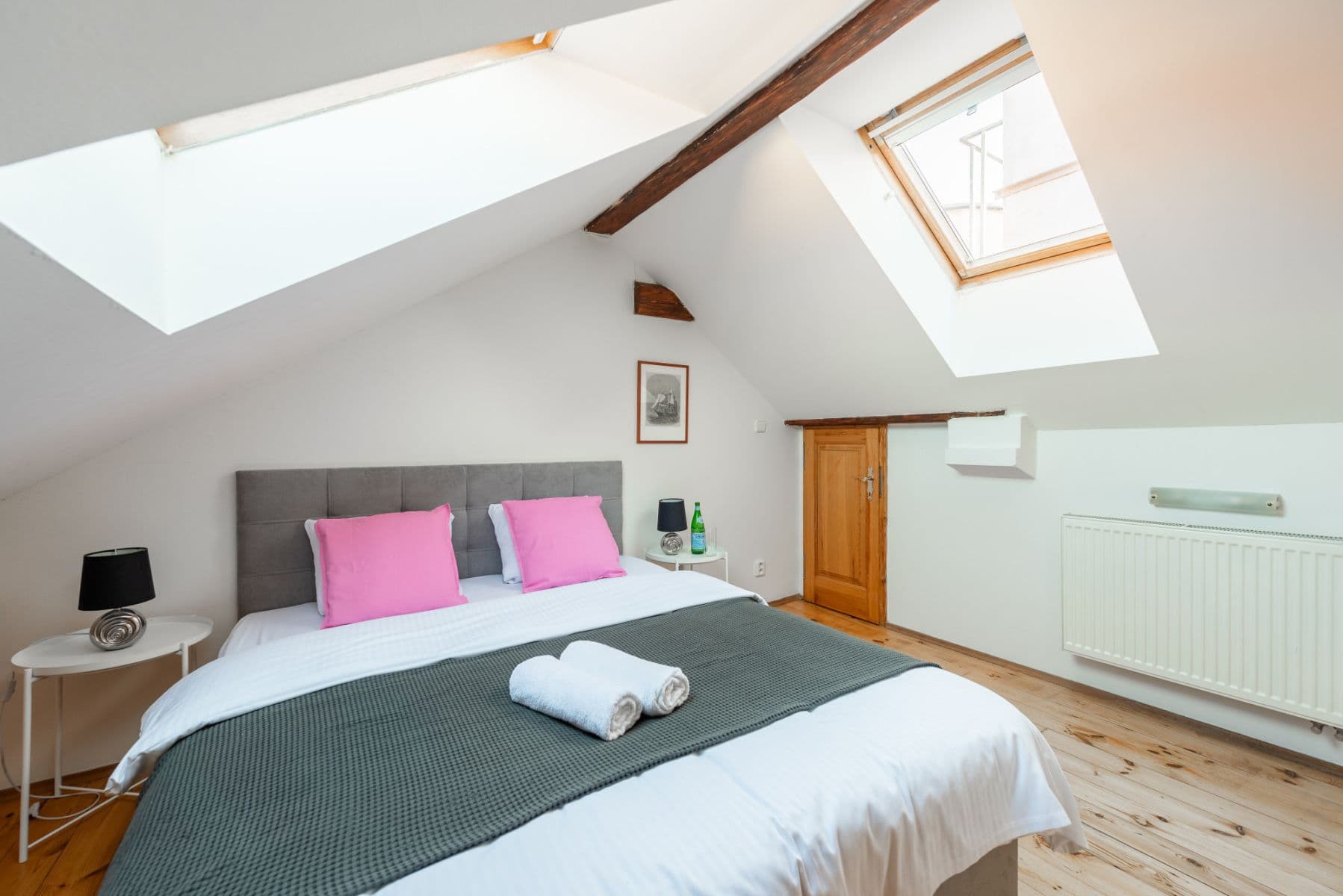 Prenájom bytu 80 m², Pštrossova, Praha, Praha Prenájom bytu 80 m², Pštrossova, Praha, Praha