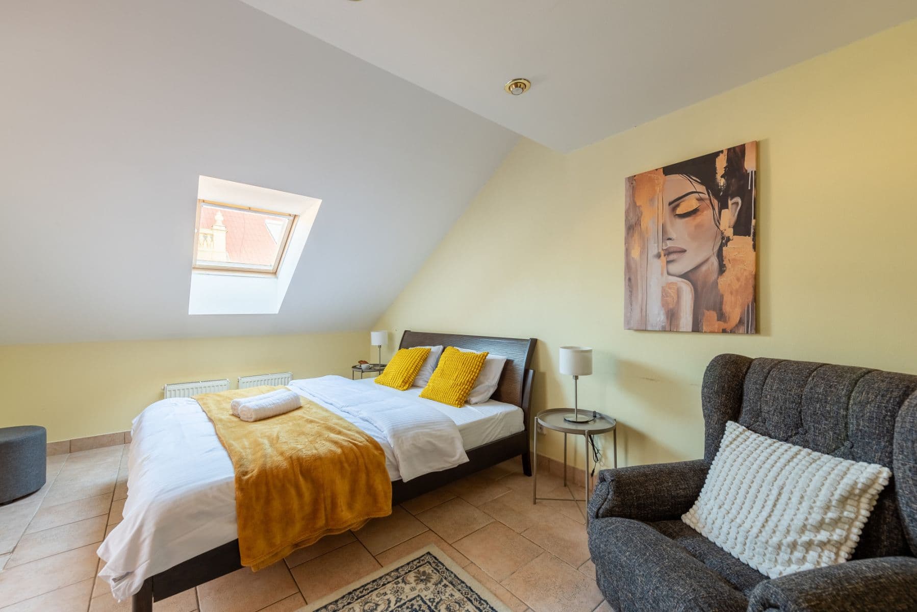 Prenájom bytu 80 m², Pštrossova, Praha, Praha Prenájom bytu 80 m², Pštrossova, Praha, Praha