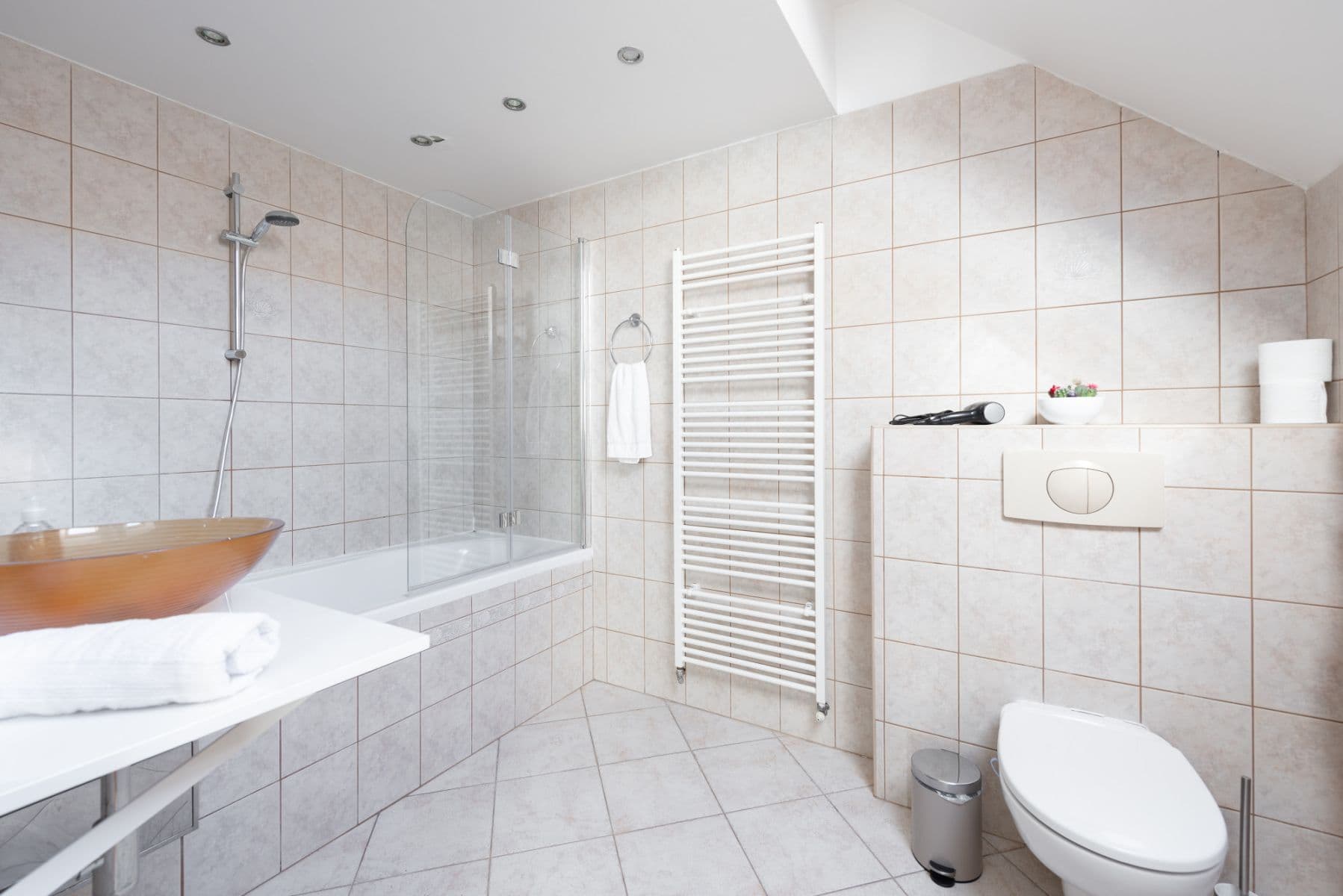 Prenájom bytu 80 m², Pštrossova, Praha, Praha Prenájom bytu 80 m², Pštrossova, Praha, Praha