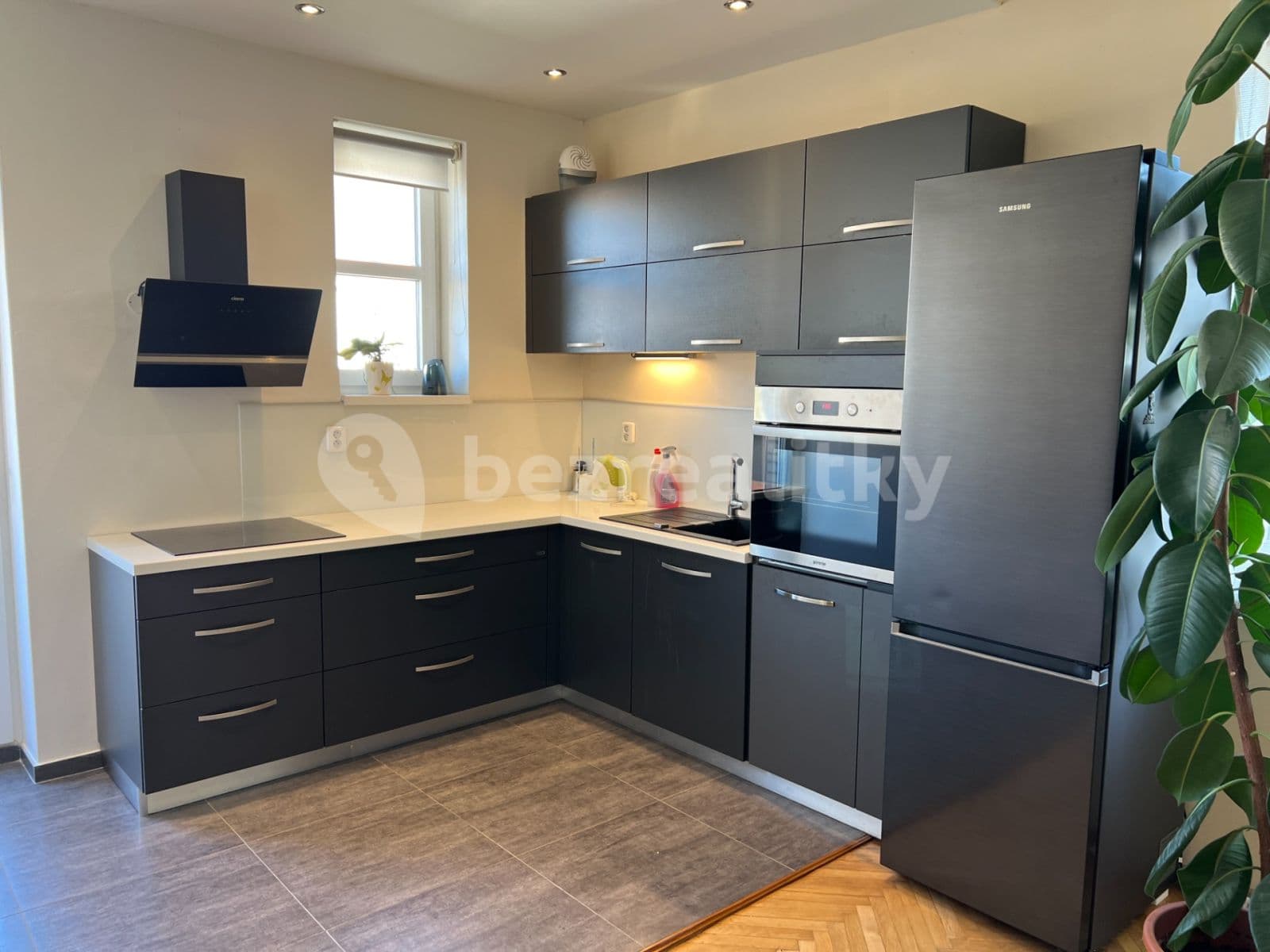 Prenájom bytu 2-izbový 57 m², Sedlčanská, Praha, Praha Prenájom bytu 2-izbový 57 m², Sedlčanská, Praha, Praha