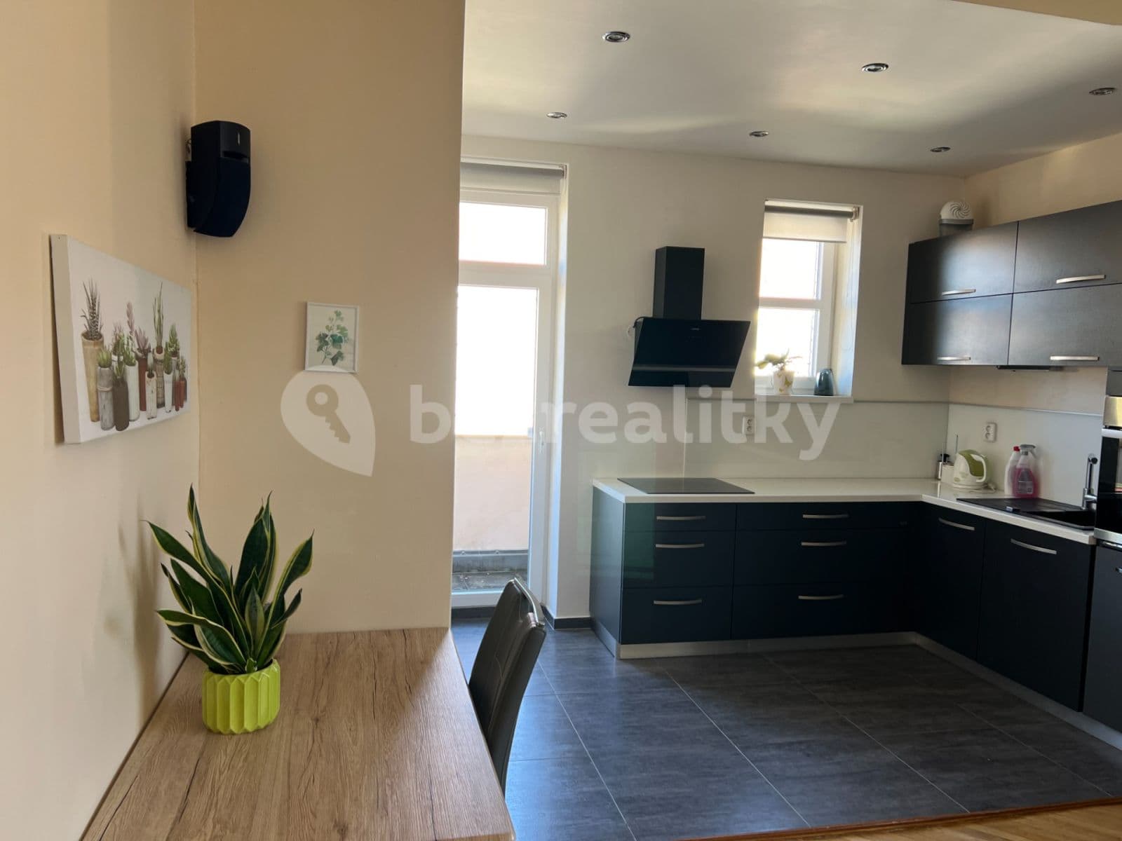 Prenájom bytu 2-izbový 57 m², Sedlčanská, Praha, Praha Prenájom bytu 2-izbový 57 m², Sedlčanská, Praha, Praha