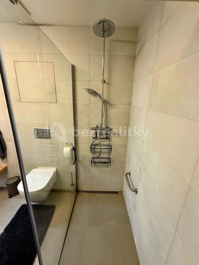 Prenájom bytu 2-izbový 54 m², Kloboučnická, Praha, Praha Prenájom bytu 2-izbový 54 m², Kloboučnická, Praha, Praha