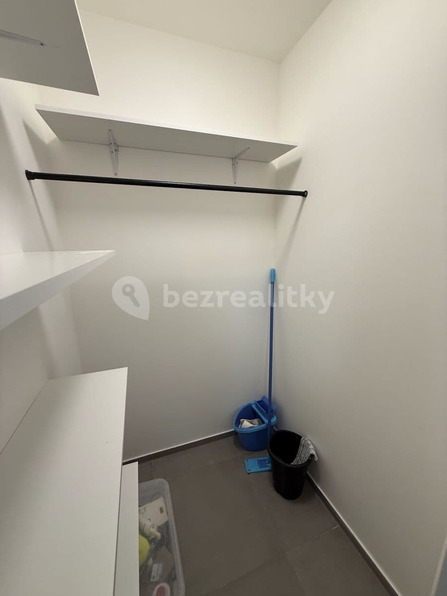 Prenájom bytu 2-izbový 54 m², Kloboučnická, Praha, Praha Prenájom bytu 2-izbový 54 m², Kloboučnická, Praha, Praha