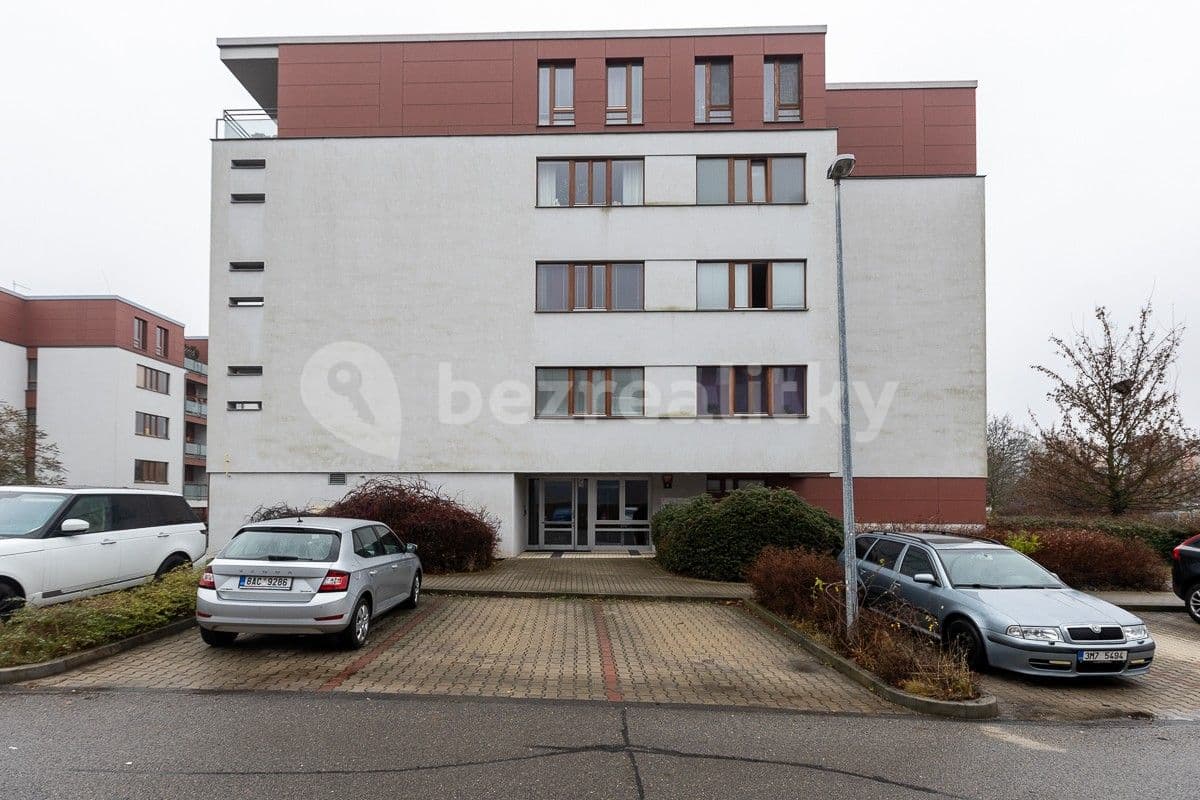 Prenájom bytu 2-izbový 54 m², Nová kolonie, Praha, Praha Prenájom bytu 2-izbový 54 m², Nová kolonie, Praha, Praha