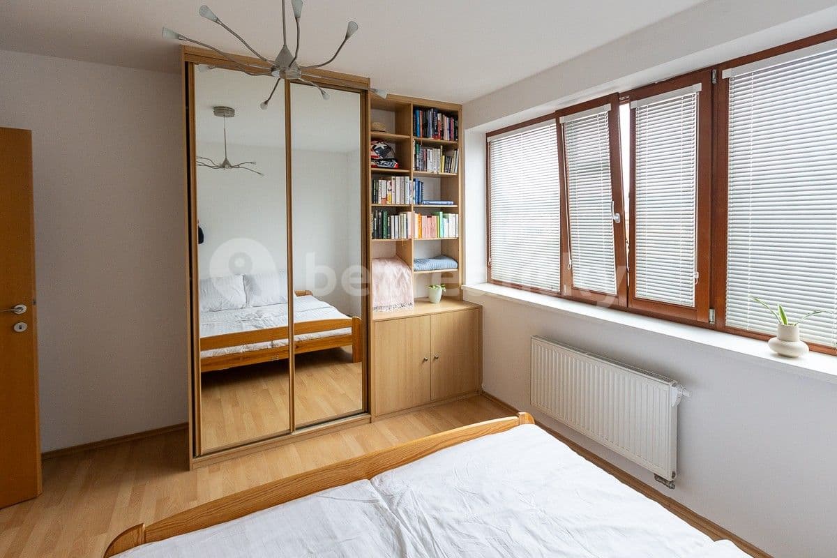 Prenájom bytu 2-izbový 54 m², Nová kolonie, Praha, Praha Prenájom bytu 2-izbový 54 m², Nová kolonie, Praha, Praha