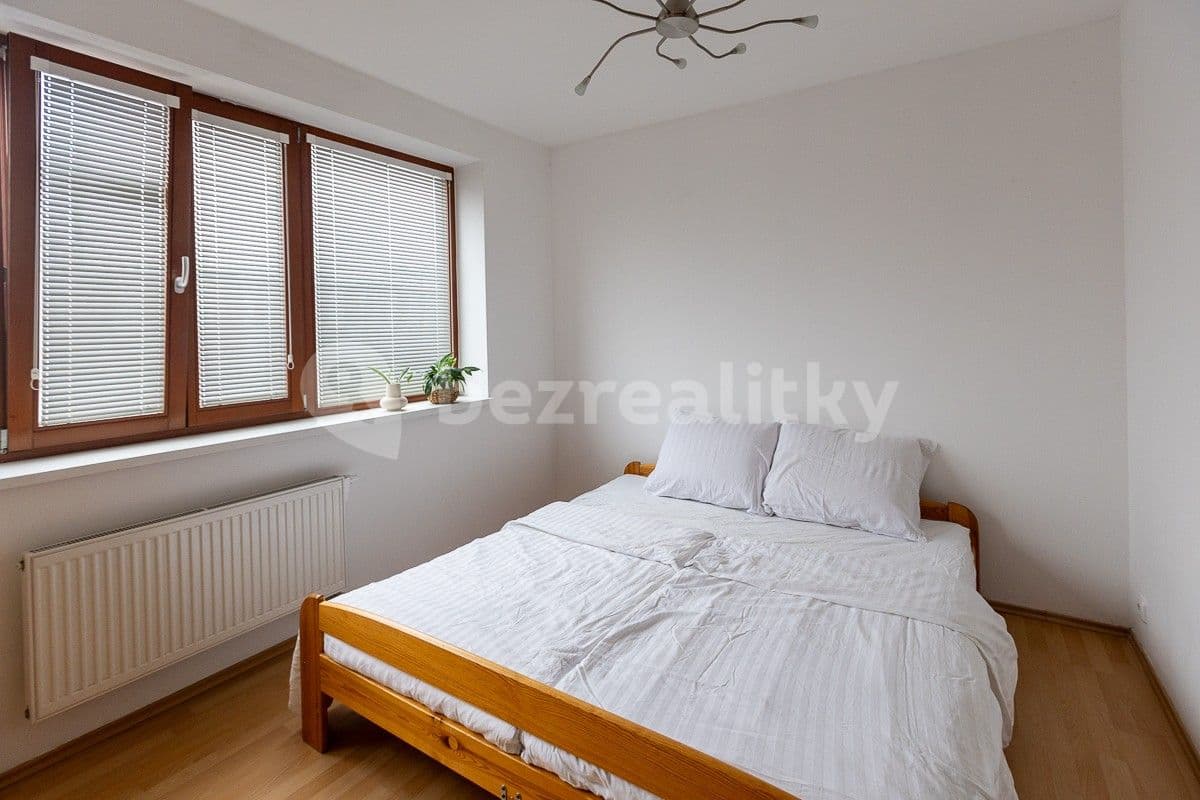 Prenájom bytu 2-izbový 54 m², Nová kolonie, Praha, Praha Prenájom bytu 2-izbový 54 m², Nová kolonie, Praha, Praha
