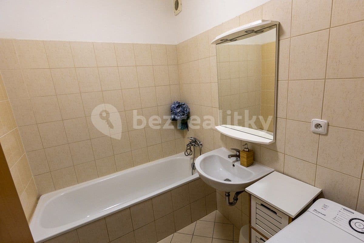 Prenájom bytu 2-izbový 54 m², Nová kolonie, Praha, Praha Prenájom bytu 2-izbový 54 m², Nová kolonie, Praha, Praha