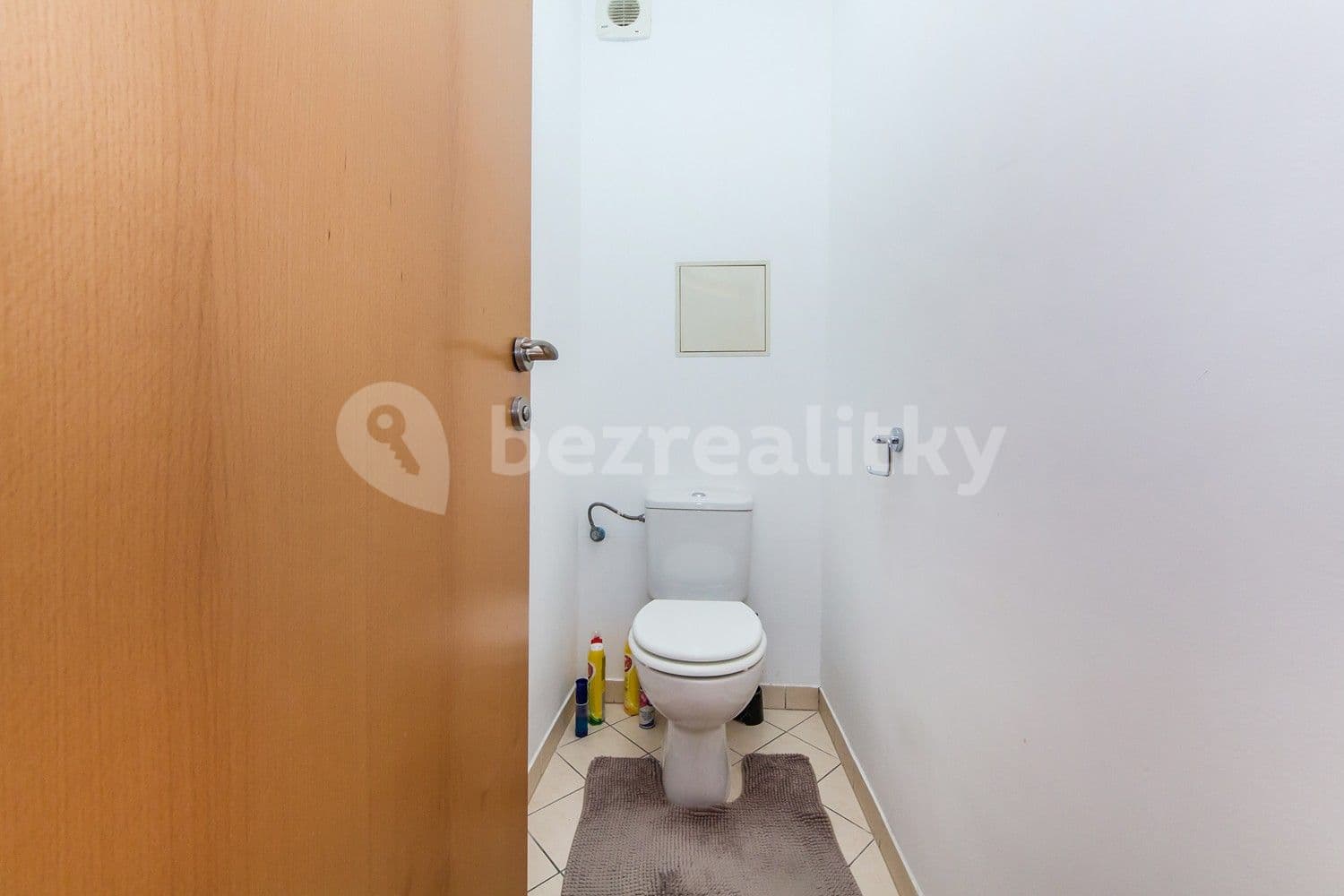 Prenájom bytu 2-izbový 54 m², Nová kolonie, Praha, Praha Prenájom bytu 2-izbový 54 m², Nová kolonie, Praha, Praha