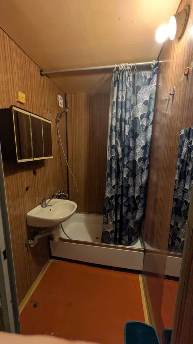 Prenájom bytu 2-izbový 48 m², Galandova, Praha, Praha Prenájom bytu 2-izbový 48 m², Galandova, Praha, Praha