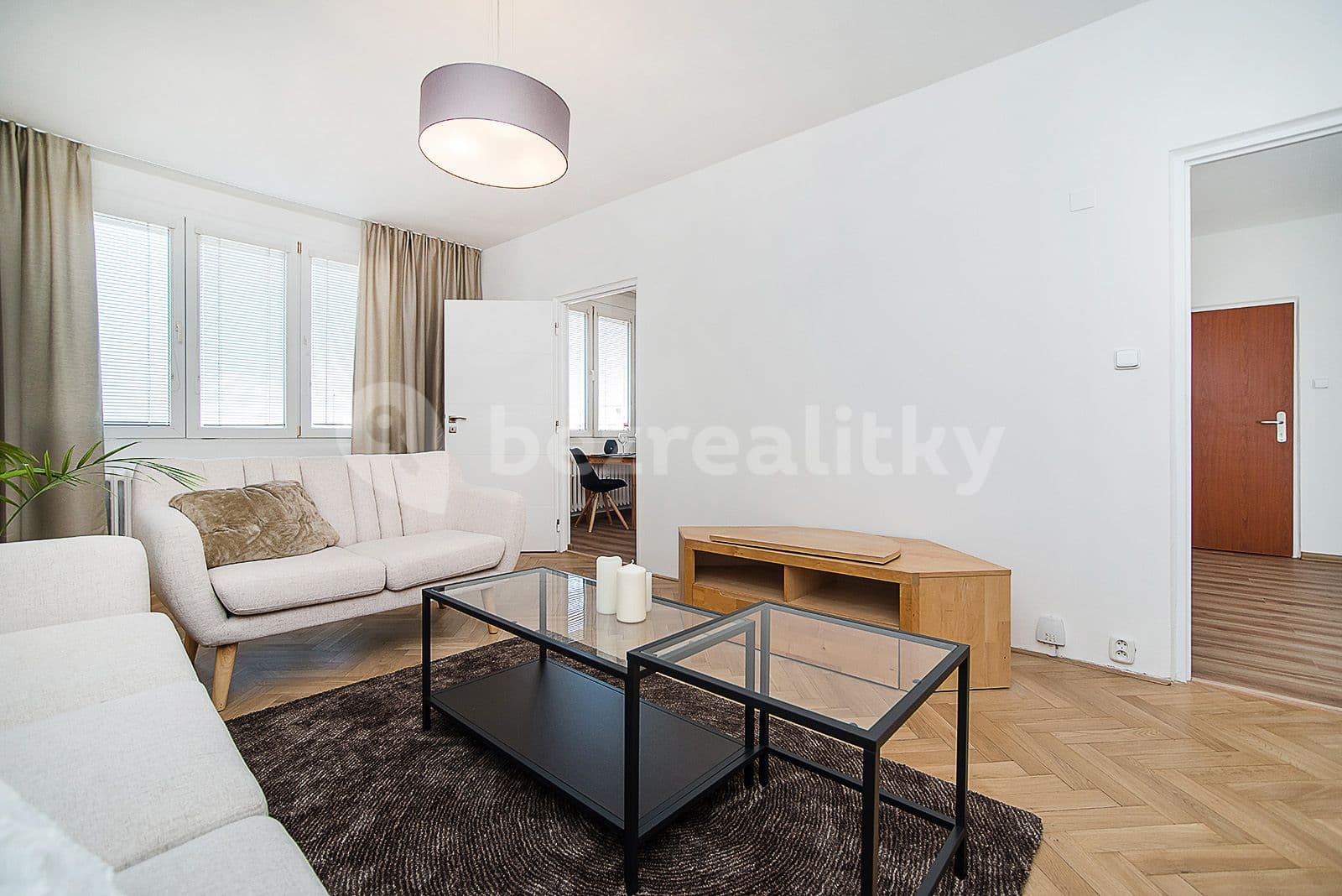 Prenájom bytu 2-izbový 70 m², Hokejová, Praha, Praha Prenájom bytu 2-izbový 70 m², Hokejová, Praha, Praha