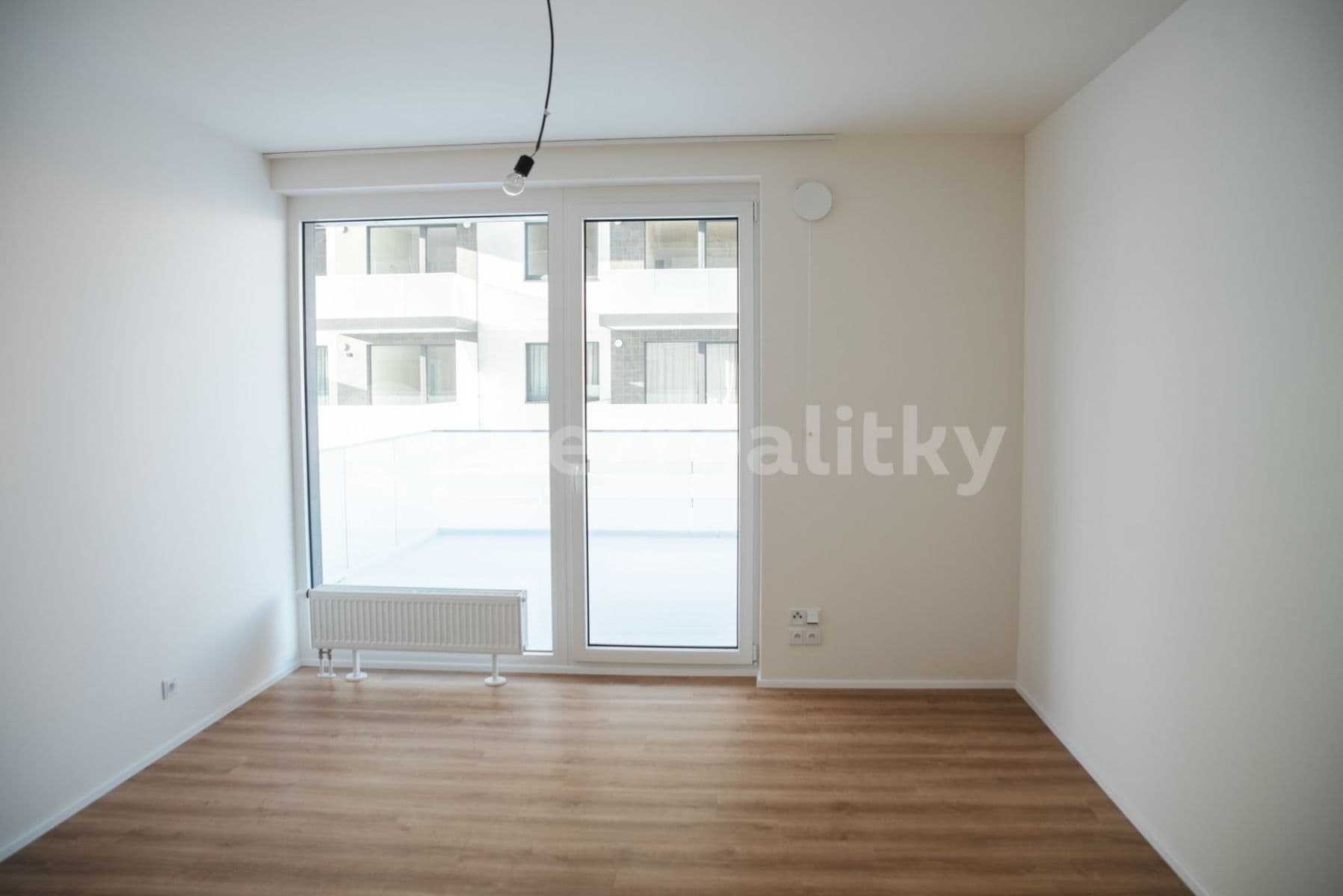 Prenájom bytu 3-izbový 78 m², Čakovická, Praha, Praha Prenájom bytu 3-izbový 78 m², Čakovická, Praha, Praha