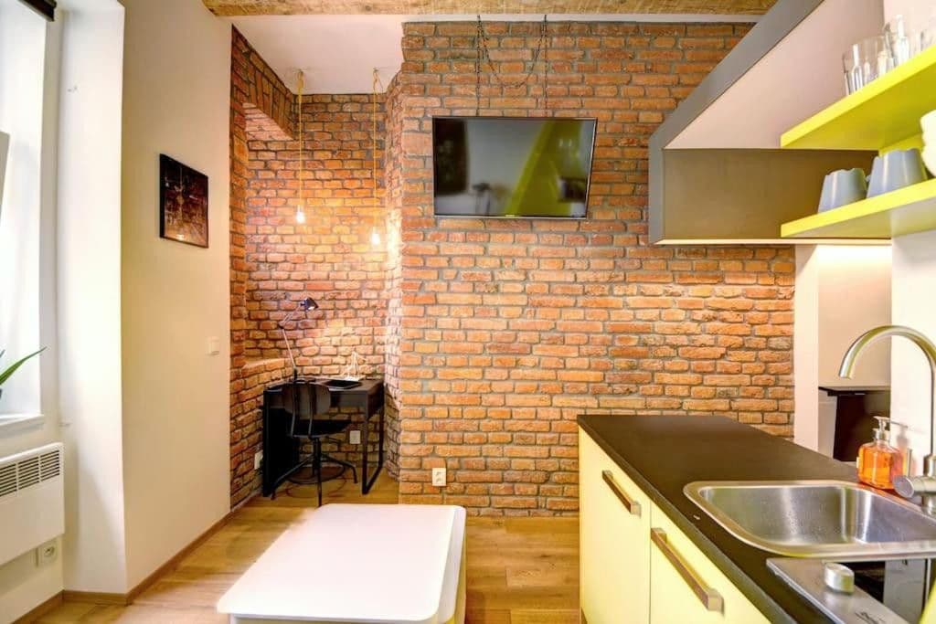 Prenájom bytu 20 m², Vrchlického, Praha, Praha Prenájom bytu 20 m², Vrchlického, Praha, Praha