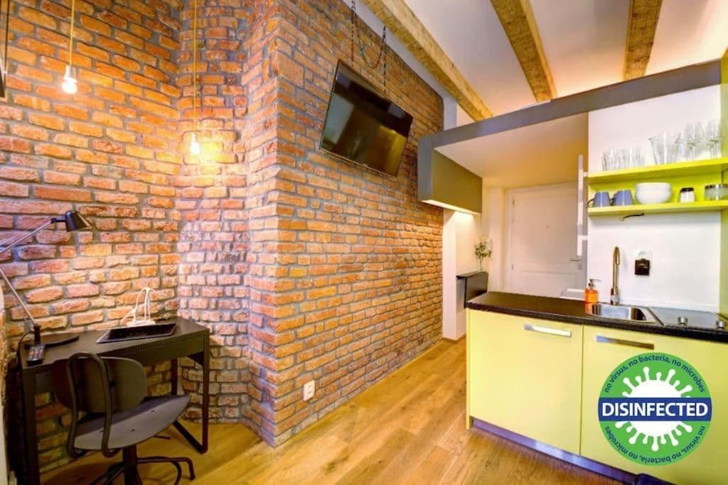 Prenájom bytu 20 m², Vrchlického, Praha, Praha Prenájom bytu 20 m², Vrchlického, Praha, Praha