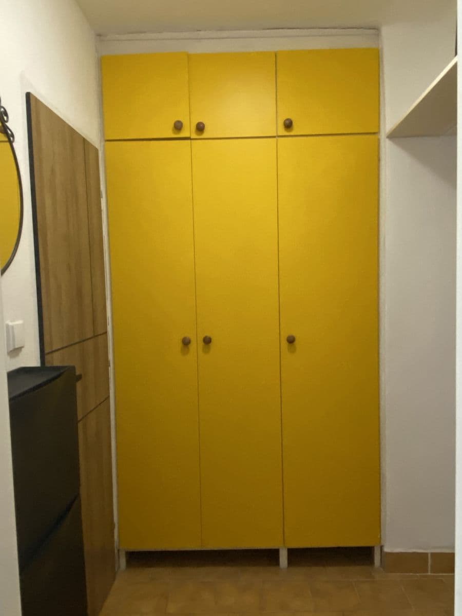 Prenájom bytu 26 m², Hrusická, Praha, Praha Prenájom bytu 26 m², Hrusická, Praha, Praha