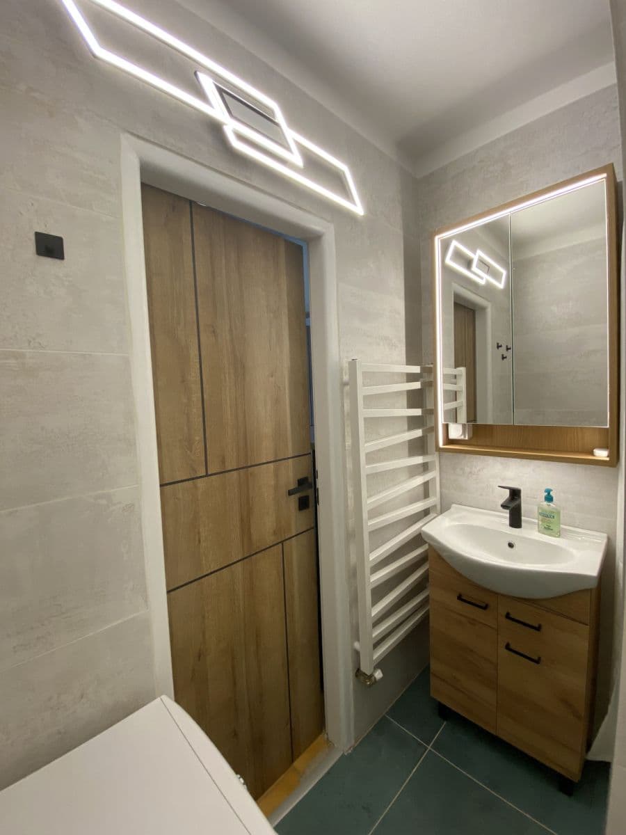 Prenájom bytu 26 m², Hrusická, Praha, Praha Prenájom bytu 26 m², Hrusická, Praha, Praha