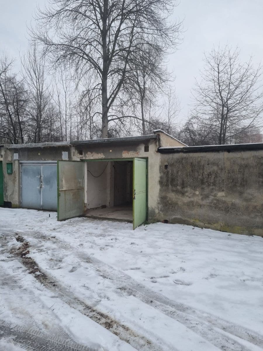 Prenájom garáže 24 m², Česká Lípa, Liberecký kraj Prenájom garáže 24 m², Česká Lípa, Liberecký kraj