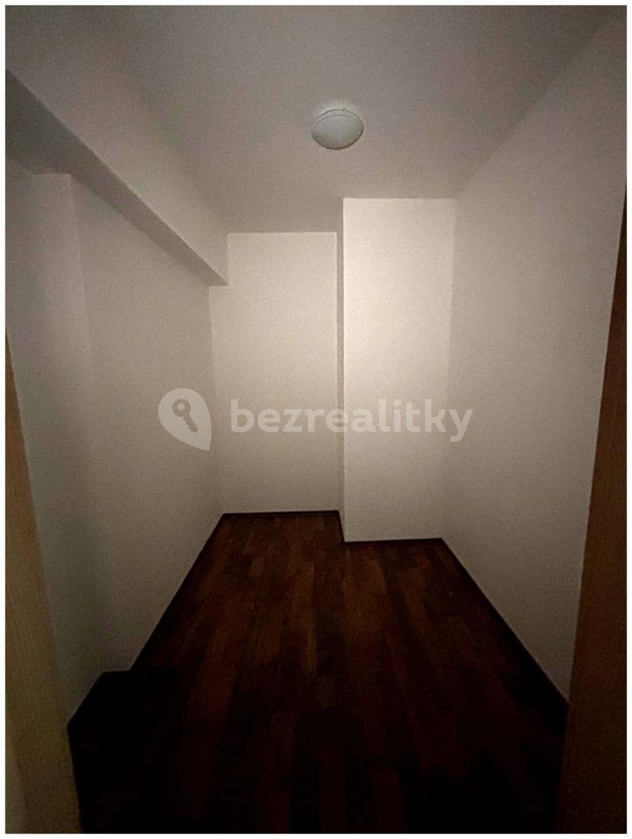 Prenájom bytu 2-izbový 80 m², Kotíkovská, Plzeň, Plzeňský kraj Prenájom bytu 2-izbový 80 m², Kotíkovská, Plzeň, Plzeňský kraj