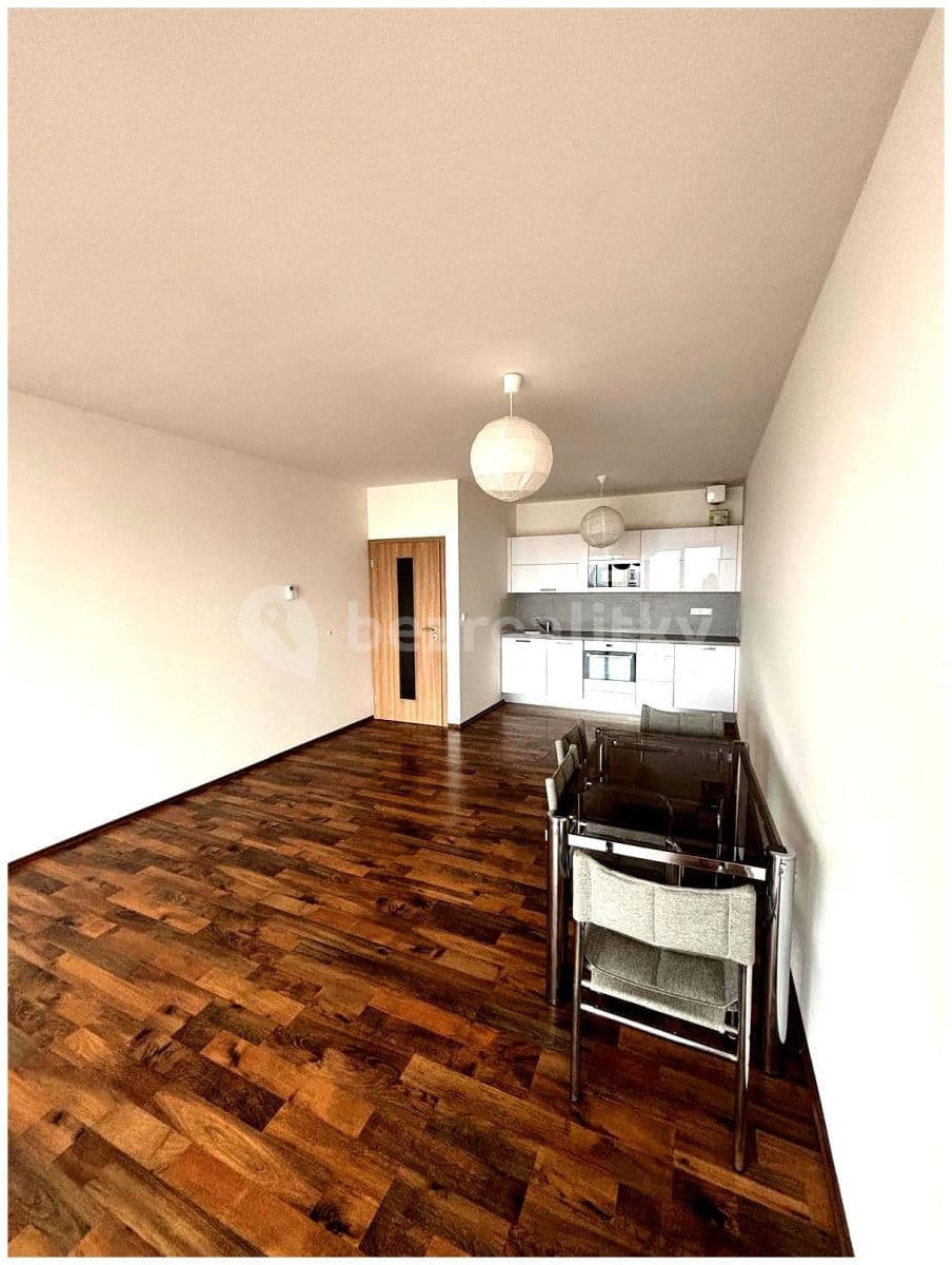 Prenájom bytu 2-izbový 80 m², Kotíkovská, Plzeň, Plzeňský kraj Prenájom bytu 2-izbový 80 m², Kotíkovská, Plzeň, Plzeňský kraj