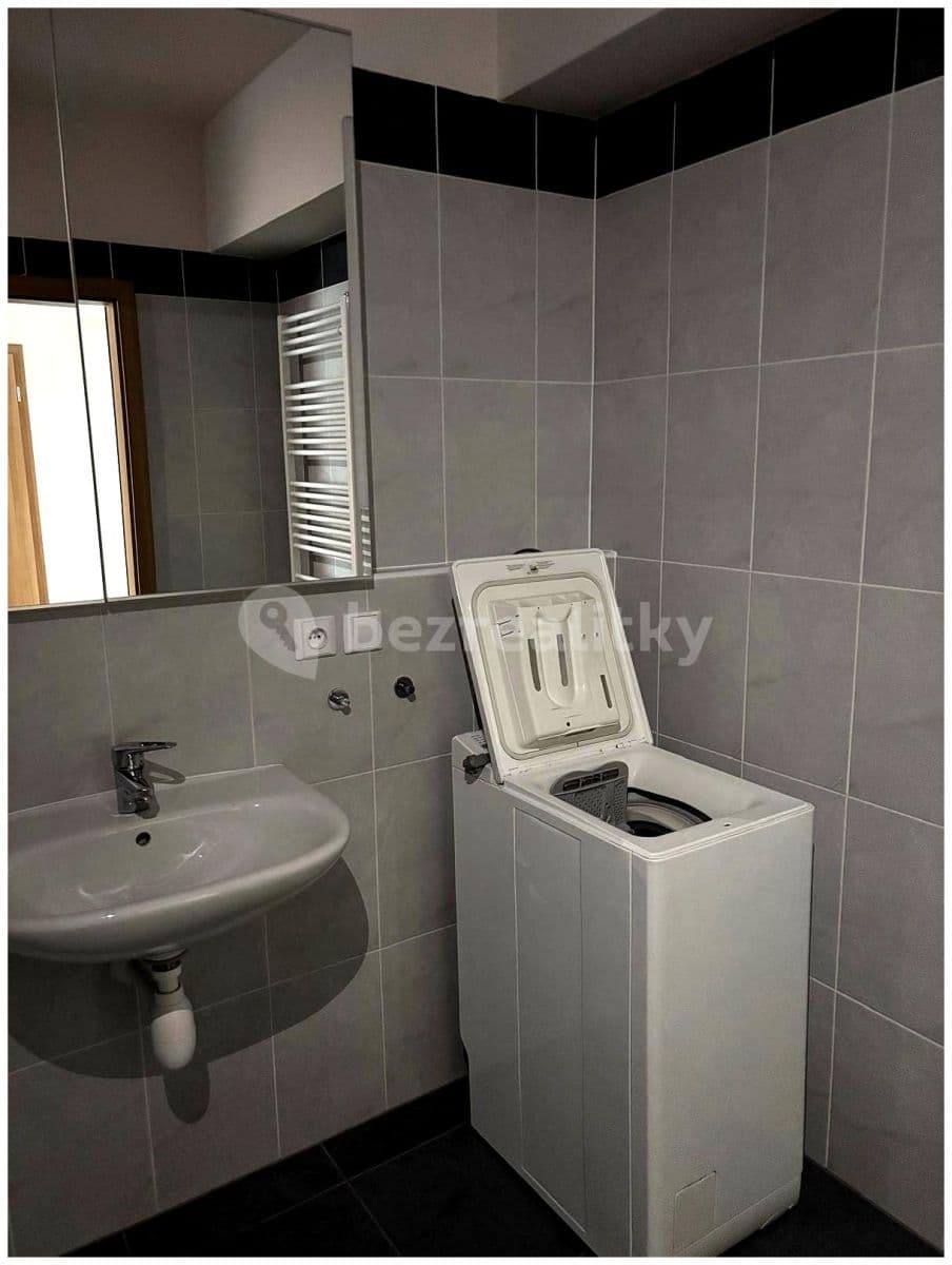 Prenájom bytu 2-izbový 80 m², Kotíkovská, Plzeň, Plzeňský kraj Prenájom bytu 2-izbový 80 m², Kotíkovská, Plzeň, Plzeňský kraj