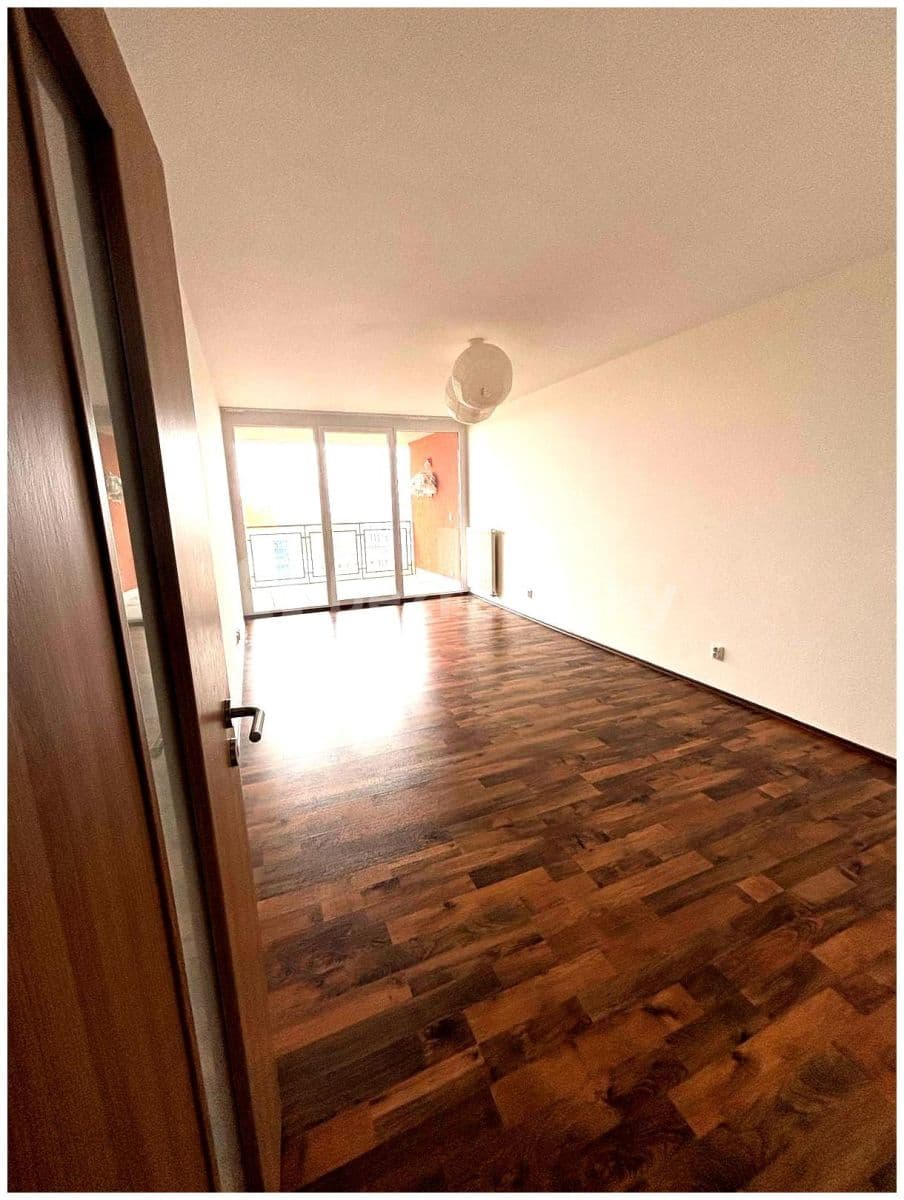 Prenájom bytu 2-izbový 80 m², Kotíkovská, Plzeň, Plzeňský kraj Prenájom bytu 2-izbový 80 m², Kotíkovská, Plzeň, Plzeňský kraj