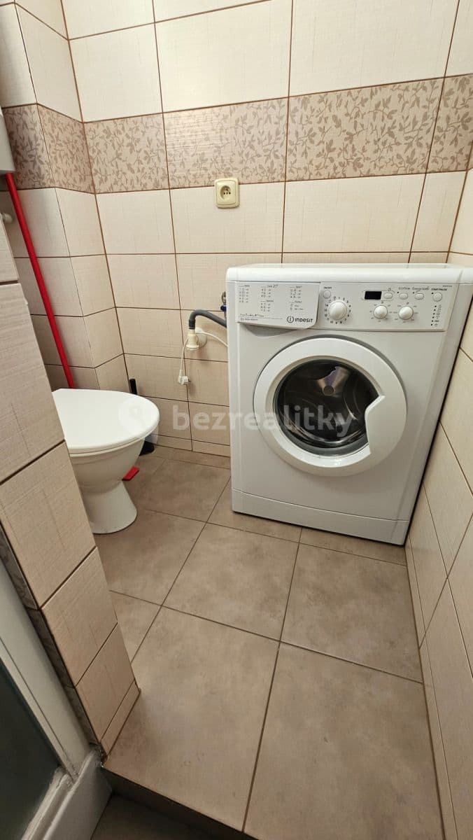 Prenájom bytu 2-izbový 45 m², Humpolecká, Praha, Praha Prenájom bytu 2-izbový 45 m², Humpolecká, Praha, Praha