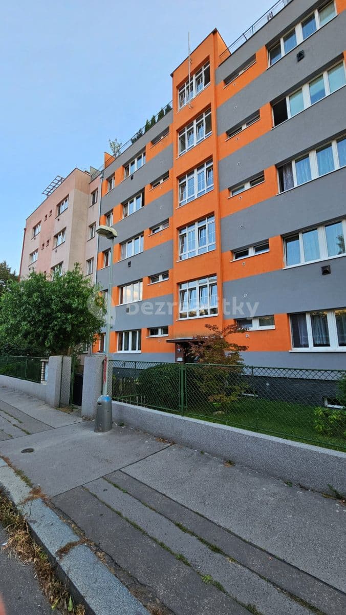 Prenájom bytu 2-izbový 45 m², Humpolecká, Praha, Praha Prenájom bytu 2-izbový 45 m², Humpolecká, Praha, Praha