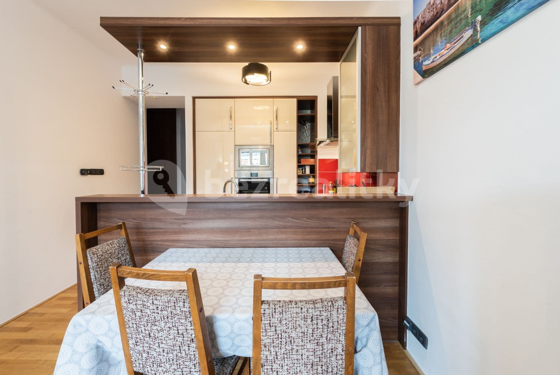 Prenájom bytu 3-izbový 54 m², Jeremenkova, Praha, Praha Prenájom bytu 3-izbový 54 m², Jeremenkova, Praha, Praha