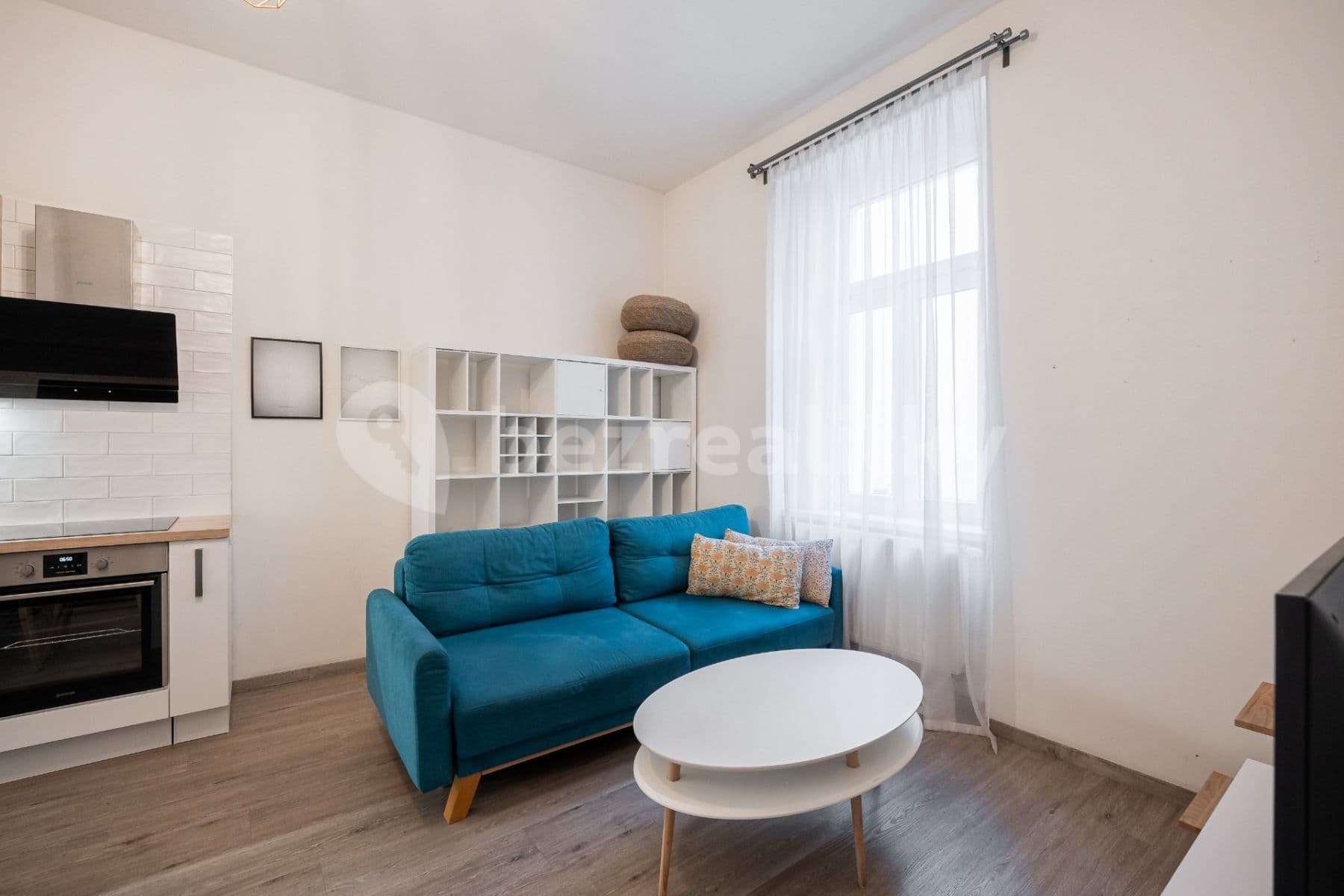 Prenájom bytu 2-izbový 48 m², Plynární, Praha, Praha Prenájom bytu 2-izbový 48 m², Plynární, Praha, Praha