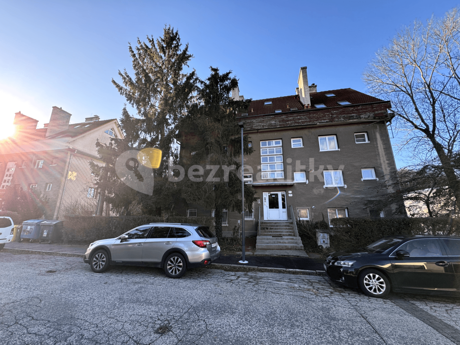 Prenájom bytu 2-izbový 50 m², Lovinského, Bratislava - mestská časť Staré Mesto, Bratislavský kraj Prenájom bytu 2-izbový 50 m², Lovinského, Bratislava - mestská časť Staré Mesto, Bratislavský kraj