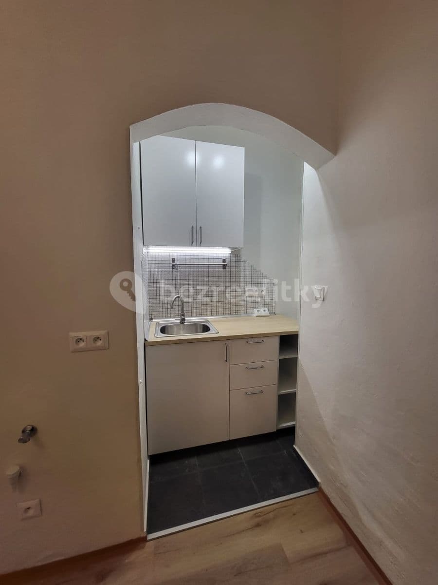 Prenájom bytu 1-izbový 18 m², Jana Masaryka, Praha, Praha Prenájom bytu 1-izbový 18 m², Jana Masaryka, Praha, Praha