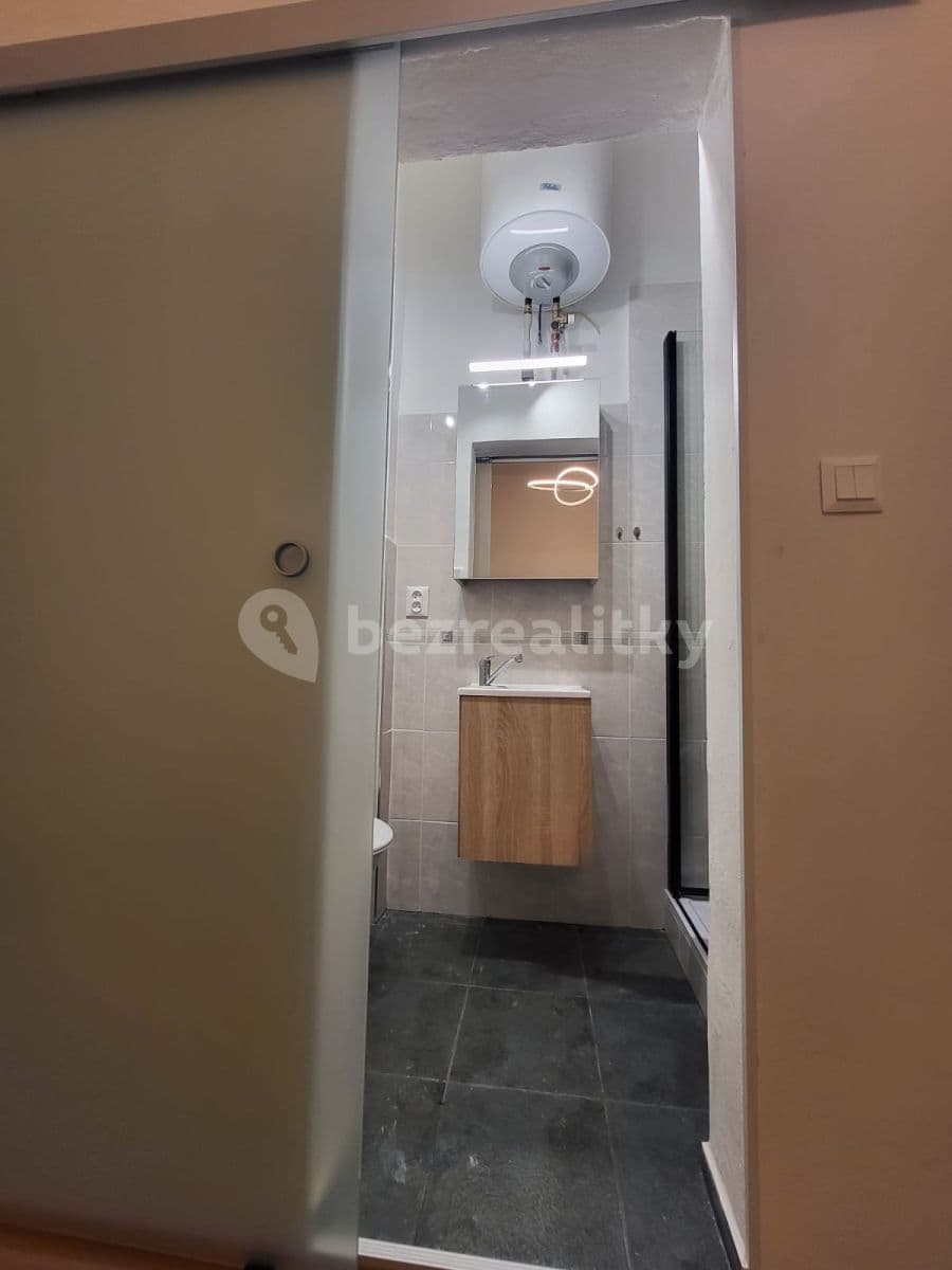 Prenájom bytu 1-izbový 18 m², Jana Masaryka, Praha, Praha Prenájom bytu 1-izbový 18 m², Jana Masaryka, Praha, Praha