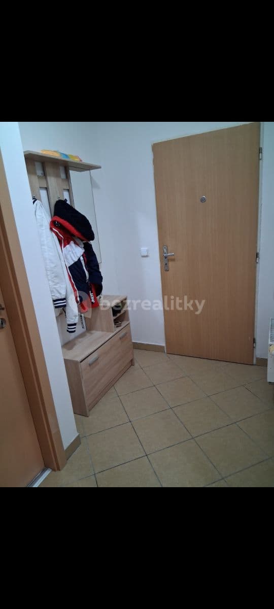 Prenájom bytu 2-izbový 62 m², Chmelová, Vestec, Středočeský kraj Prenájom bytu 2-izbový 62 m², Chmelová, Vestec, Středočeský kraj