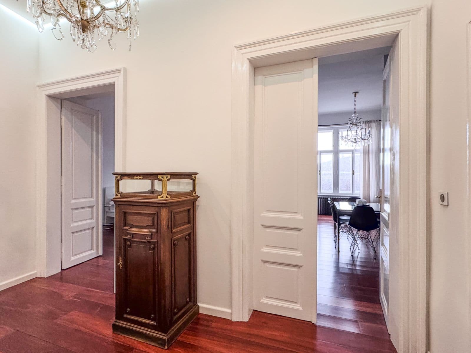 Prenájom bytu 80 m², Masarykovo nábřeží, Praha, Praha Prenájom bytu 80 m², Masarykovo nábřeží, Praha, Praha