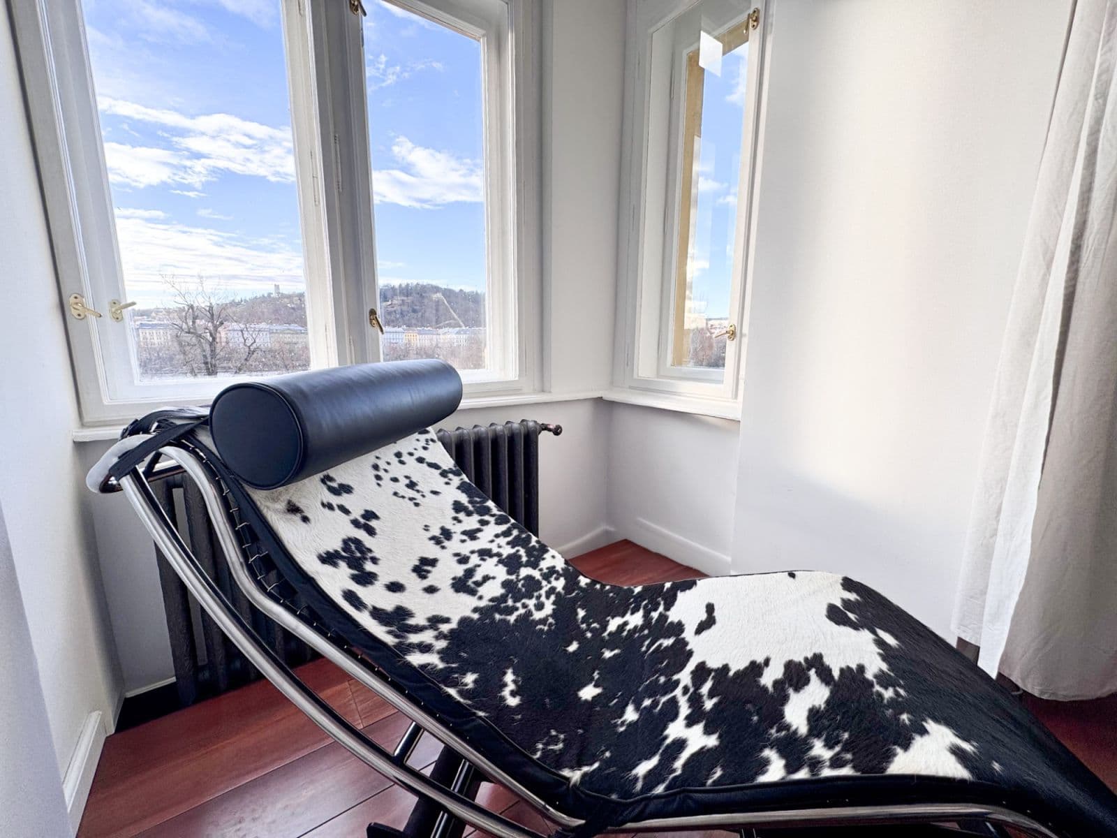 Prenájom bytu 80 m², Masarykovo nábřeží, Praha, Praha Prenájom bytu 80 m², Masarykovo nábřeží, Praha, Praha