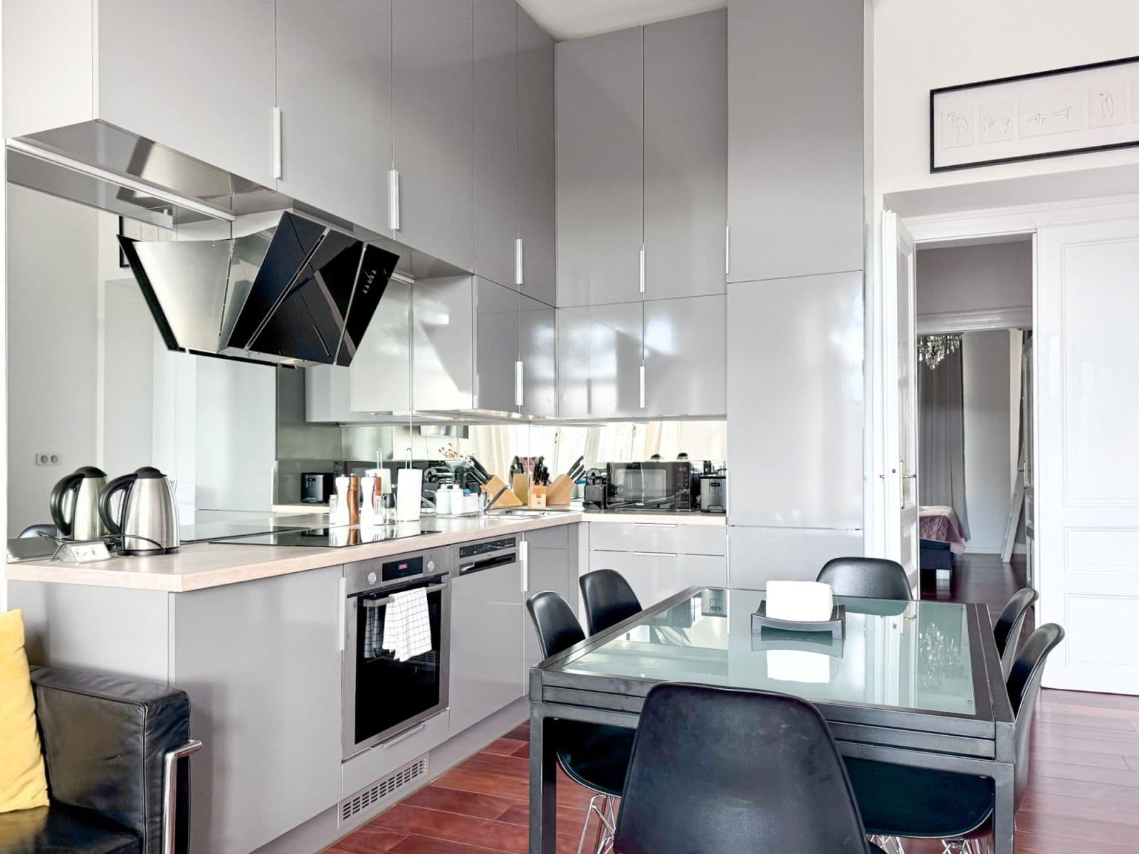 Prenájom bytu 80 m², Masarykovo nábřeží, Praha, Praha Prenájom bytu 80 m², Masarykovo nábřeží, Praha, Praha