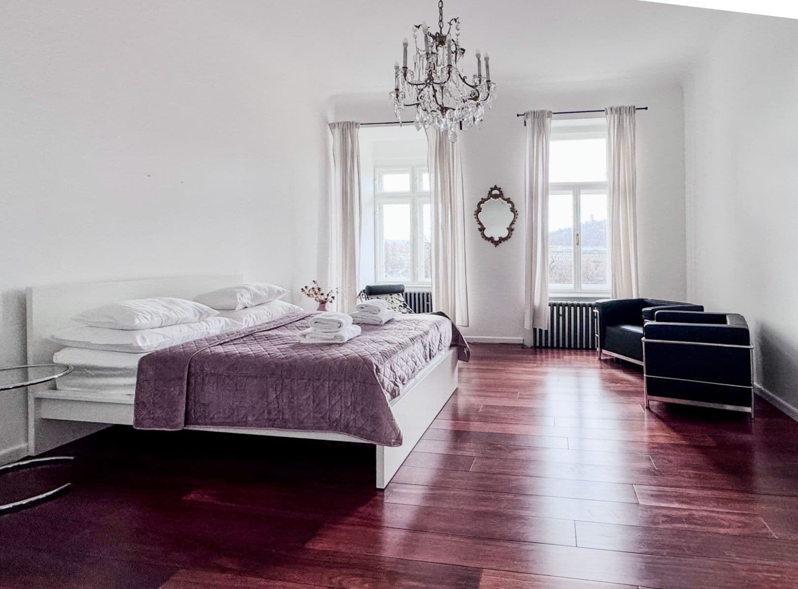 Prenájom bytu 80 m², Masarykovo nábřeží, Praha, Praha Prenájom bytu 80 m², Masarykovo nábřeží, Praha, Praha