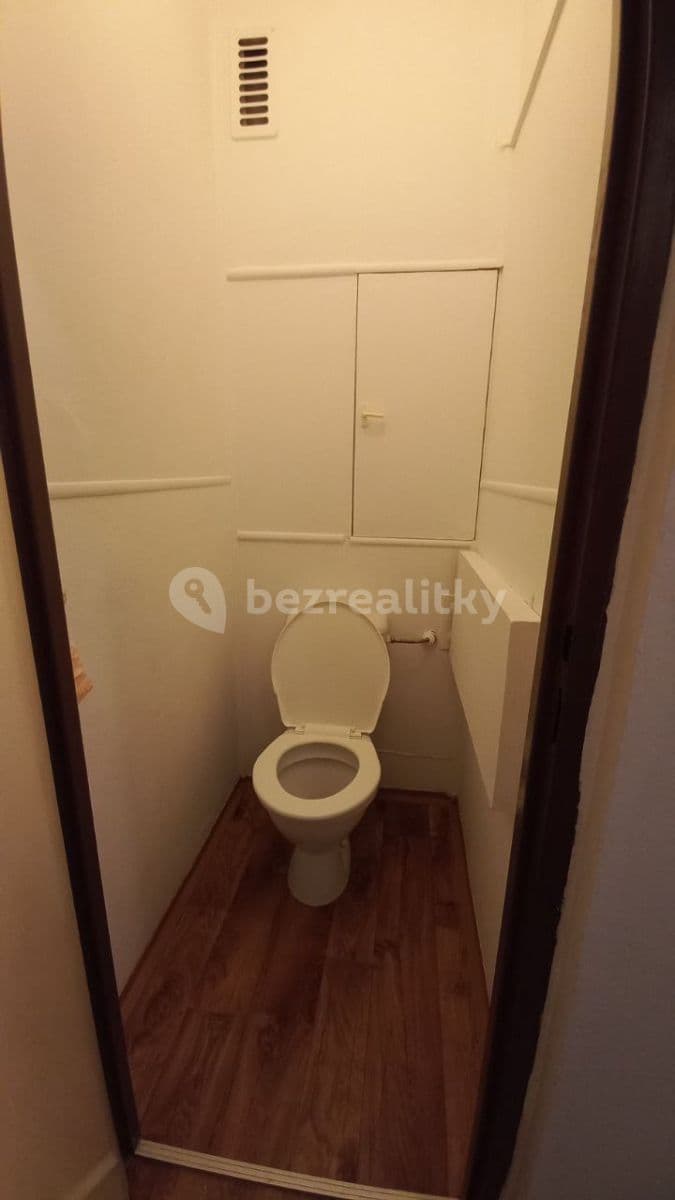 Prenájom bytu 1-izbový 37 m², Jasmínová, Praha, Praha Prenájom bytu 1-izbový 37 m², Jasmínová, Praha, Praha