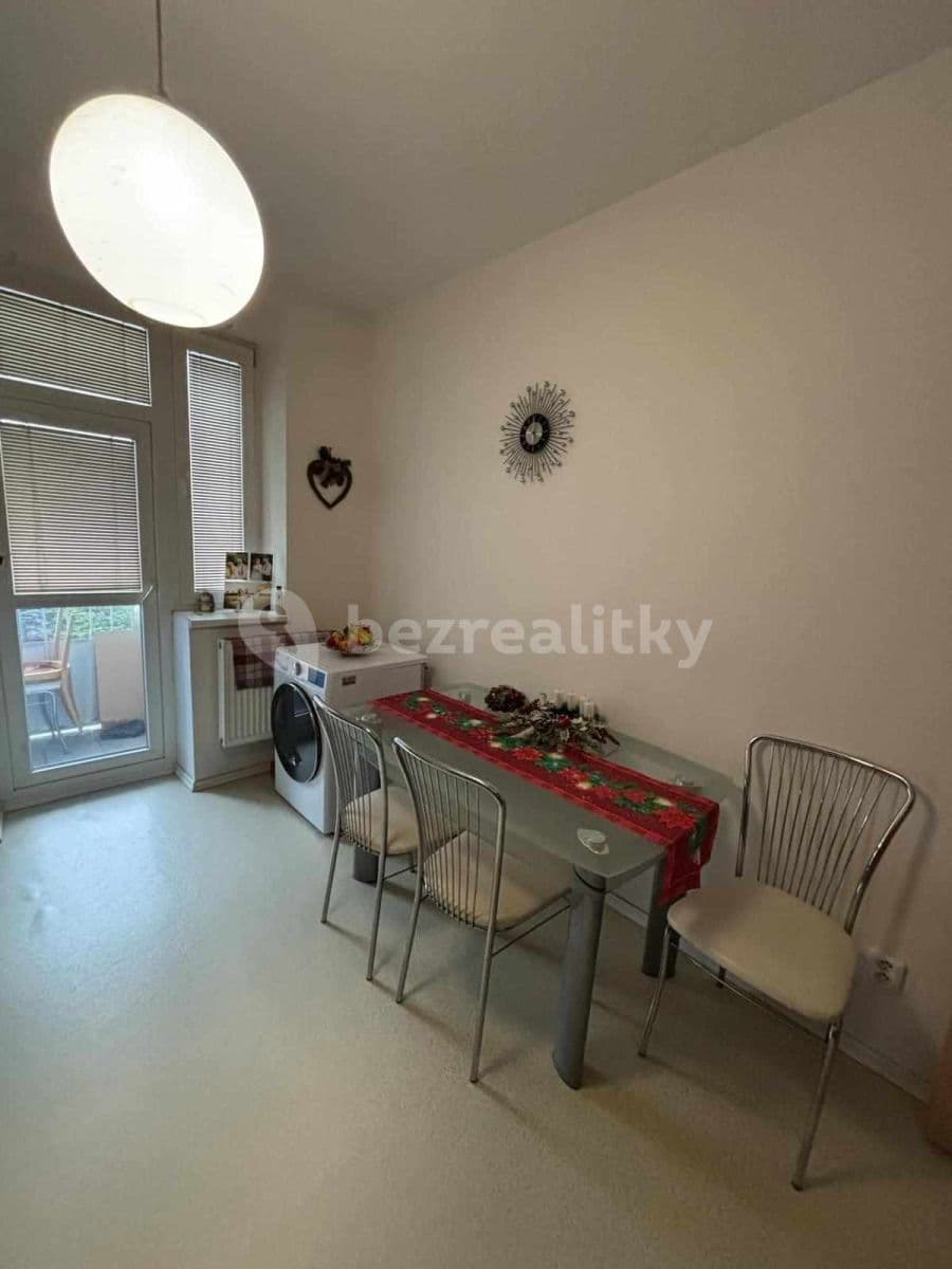 Prenájom bytu 2-izbový 48 m², Olomoucká, Brno, Jihomoravský kraj Prenájom bytu 2-izbový 48 m², Olomoucká, Brno, Jihomoravský kraj