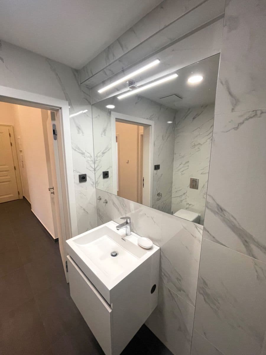 Prenájom bytu 2-izbový 55 m², Peckova, Praha, Praha Prenájom bytu 2-izbový 55 m², Peckova, Praha, Praha