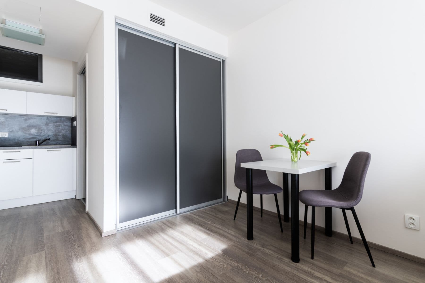 Prenájom bytu 35 m², Hlaváčkova, Praha, Praha Prenájom bytu 35 m², Hlaváčkova, Praha, Praha