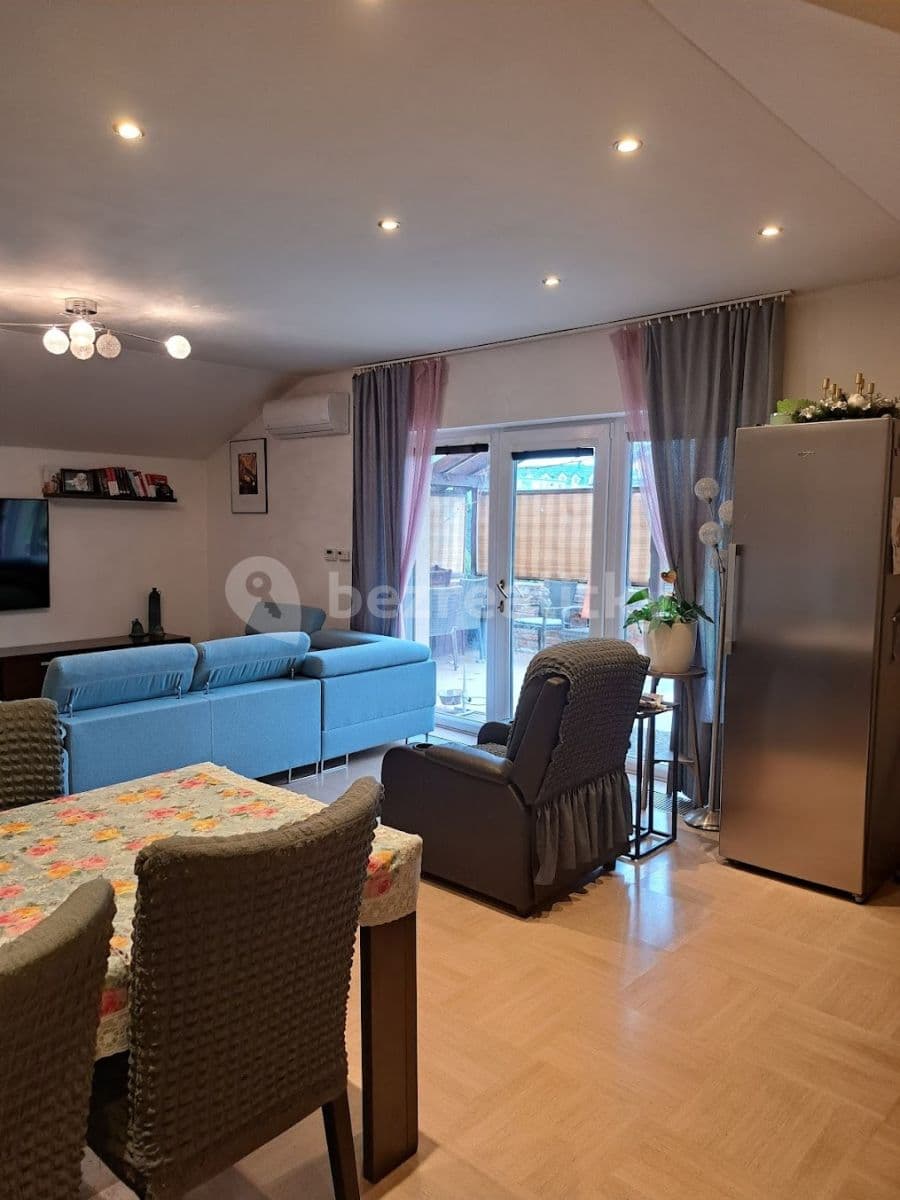 Prenájom domu 130 m², pozemok 697 m², Dlážděná, Postřižín, Středočeský kraj Prenájom domu 130 m², pozemok 697 m², Dlážděná, Postřižín, Středočeský kraj