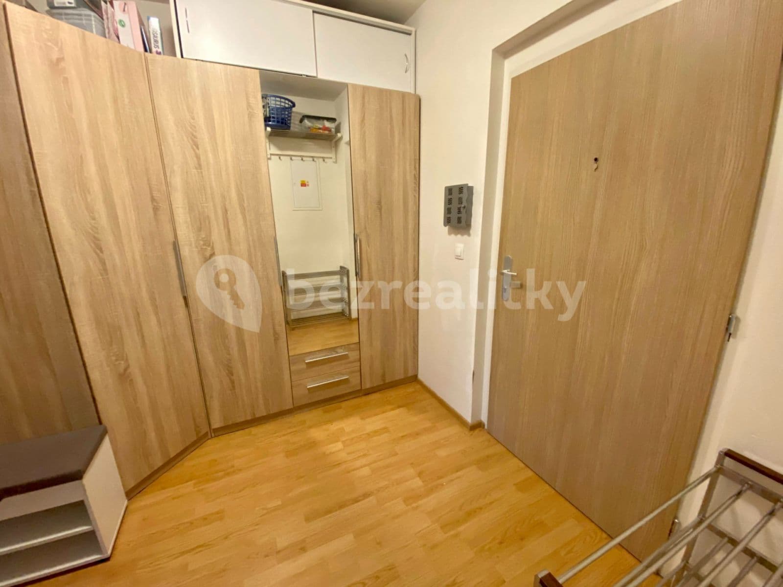 Prenájom bytu 1-izbový 37 m², Fikerova, Praha, Praha Prenájom bytu 1-izbový 37 m², Fikerova, Praha, Praha