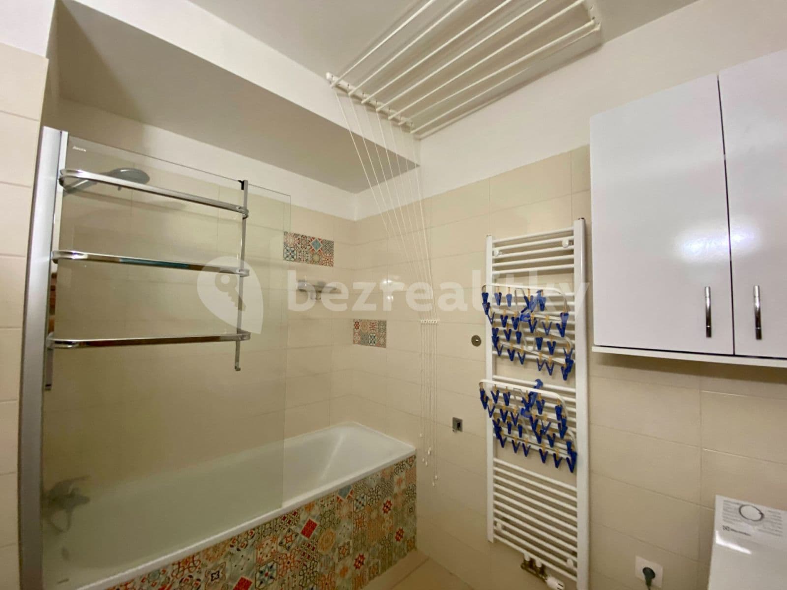 Prenájom bytu 1-izbový 37 m², Fikerova, Praha, Praha Prenájom bytu 1-izbový 37 m², Fikerova, Praha, Praha