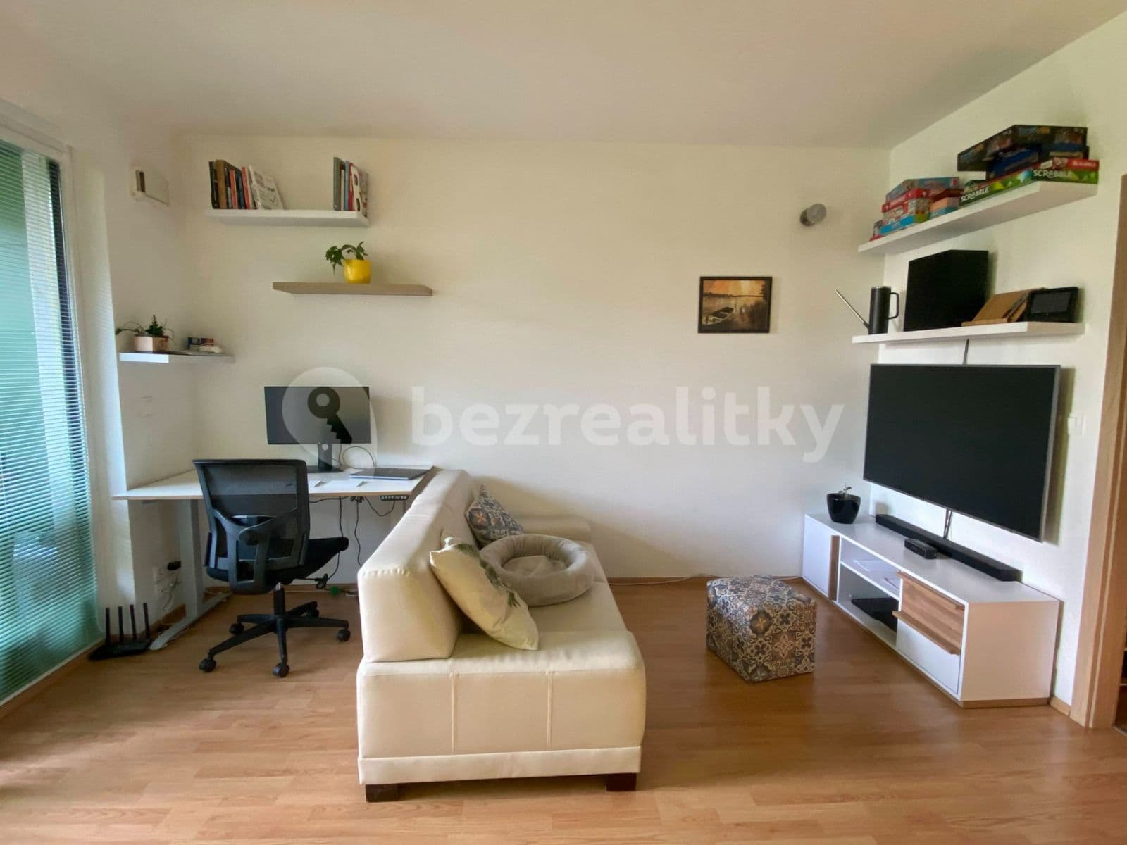Prenájom bytu 1-izbový 37 m², Fikerova, Praha, Praha Prenájom bytu 1-izbový 37 m², Fikerova, Praha, Praha