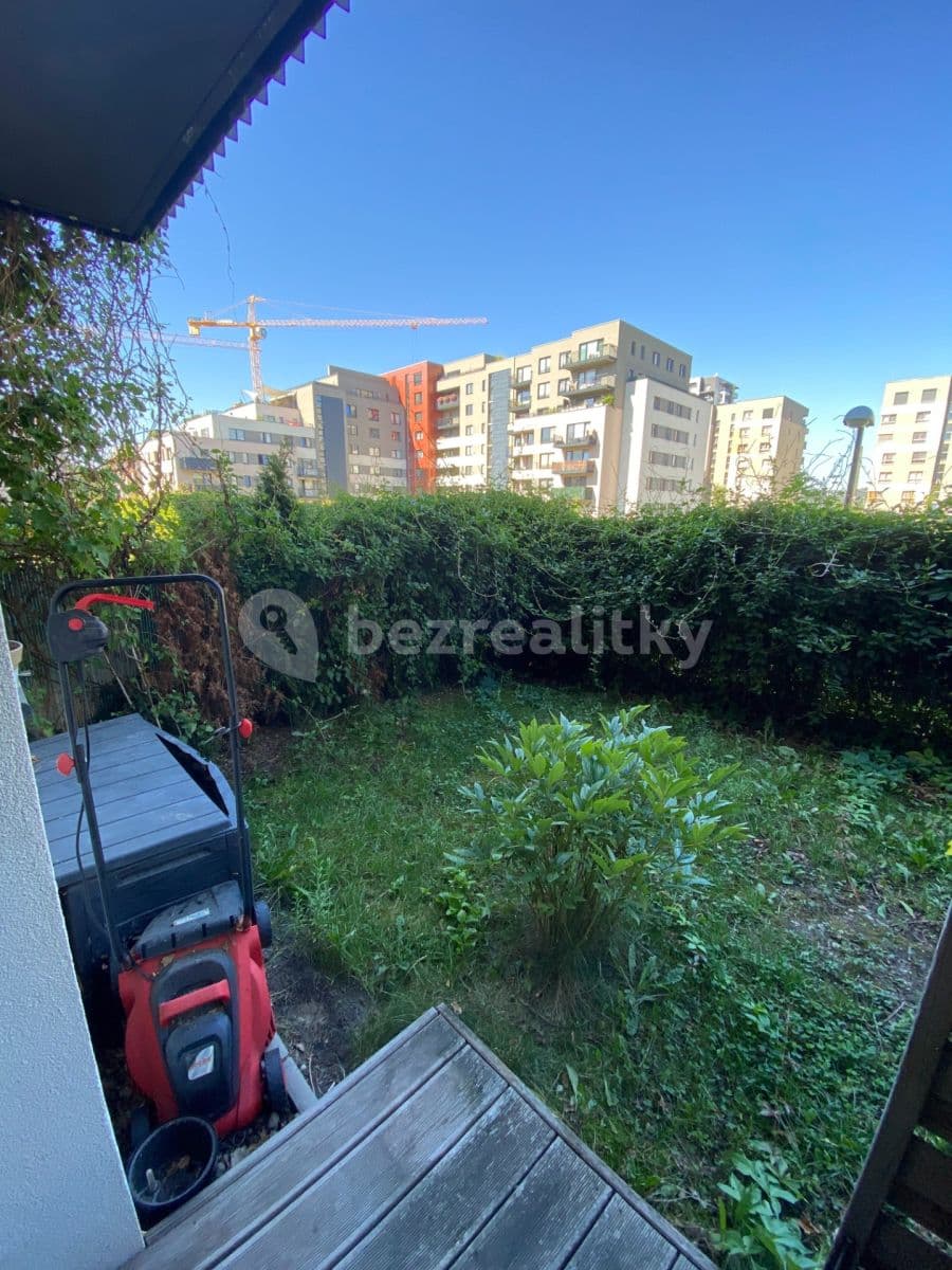 Prenájom bytu 1-izbový 37 m², Fikerova, Praha, Praha Prenájom bytu 1-izbový 37 m², Fikerova, Praha, Praha