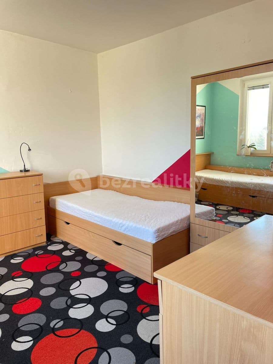 Prenájom bytu 3-izbový 75 m², Nádražní, Hranice, Olomoucký kraj Prenájom bytu 3-izbový 75 m², Nádražní, Hranice, Olomoucký kraj