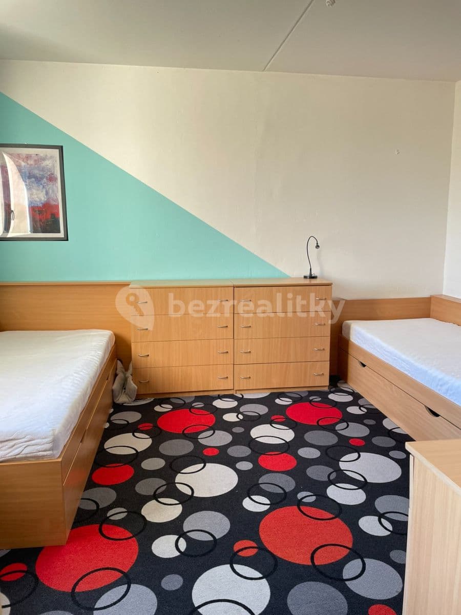 Prenájom bytu 3-izbový 75 m², Nádražní, Hranice, Olomoucký kraj Prenájom bytu 3-izbový 75 m², Nádražní, Hranice, Olomoucký kraj