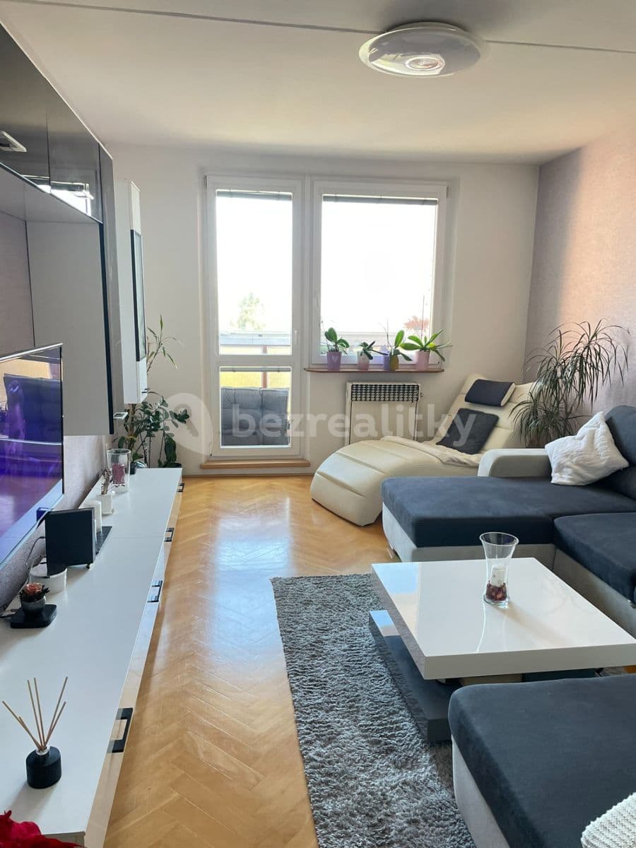 Prenájom bytu 3-izbový 75 m², Nádražní, Hranice, Olomoucký kraj Prenájom bytu 3-izbový 75 m², Nádražní, Hranice, Olomoucký kraj